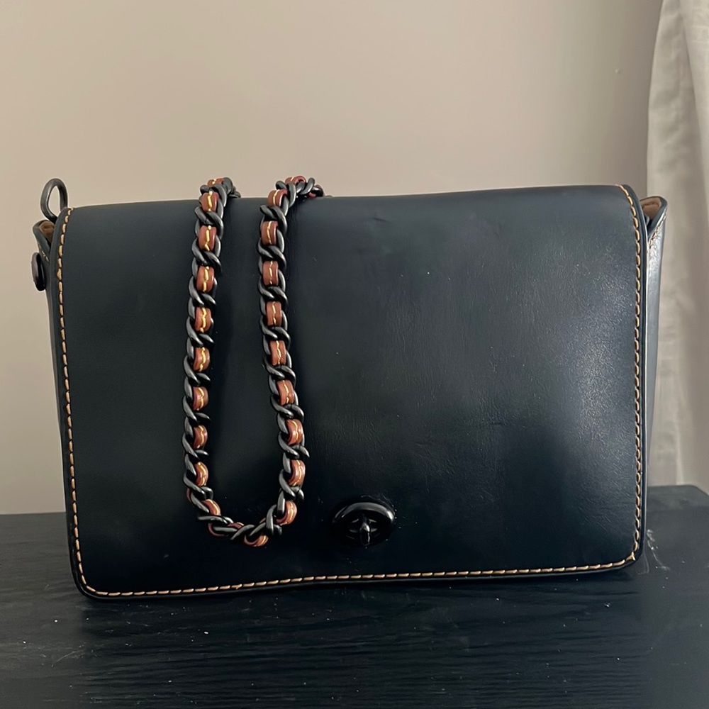 Coach Dinky bag- black